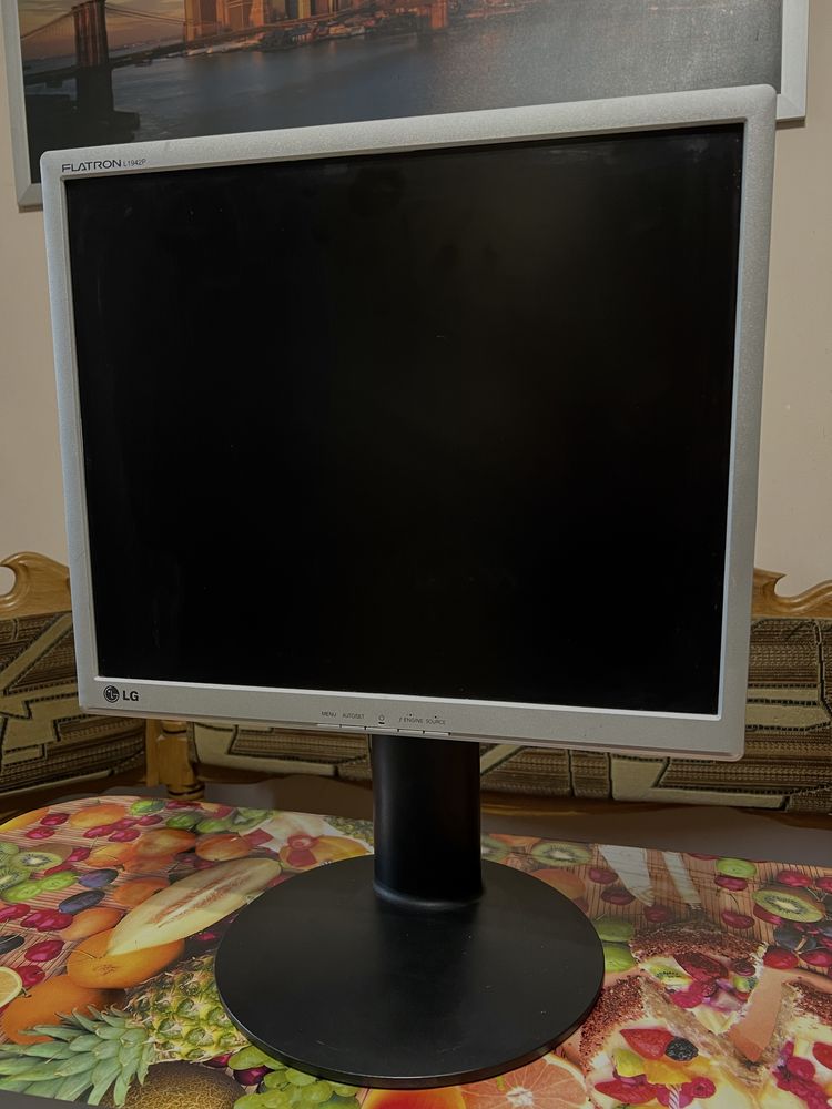 Монітор LG FLATRON L1942P
