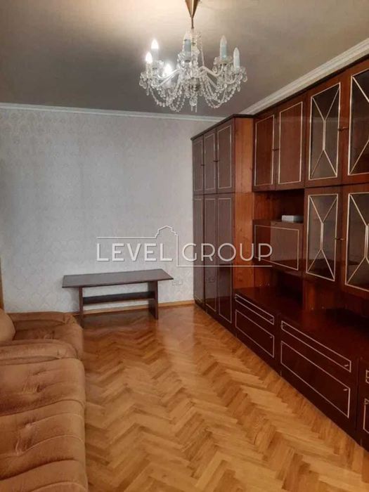 Квартира 3к, 73м, Драйзера, Троещина, Лівий берег