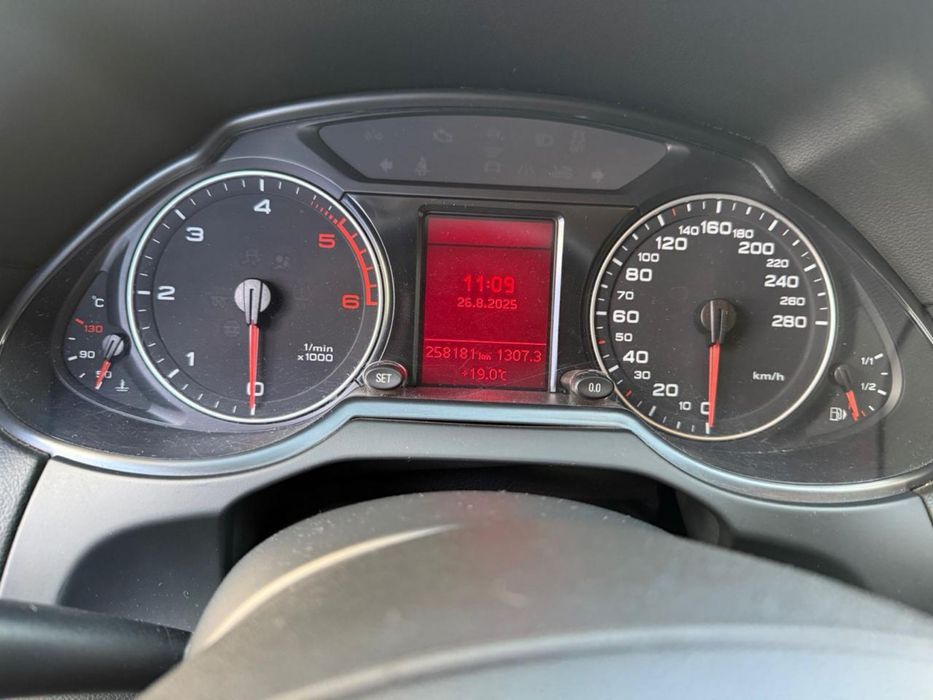 Audi Q5 2.0 TDI , 2010 рік