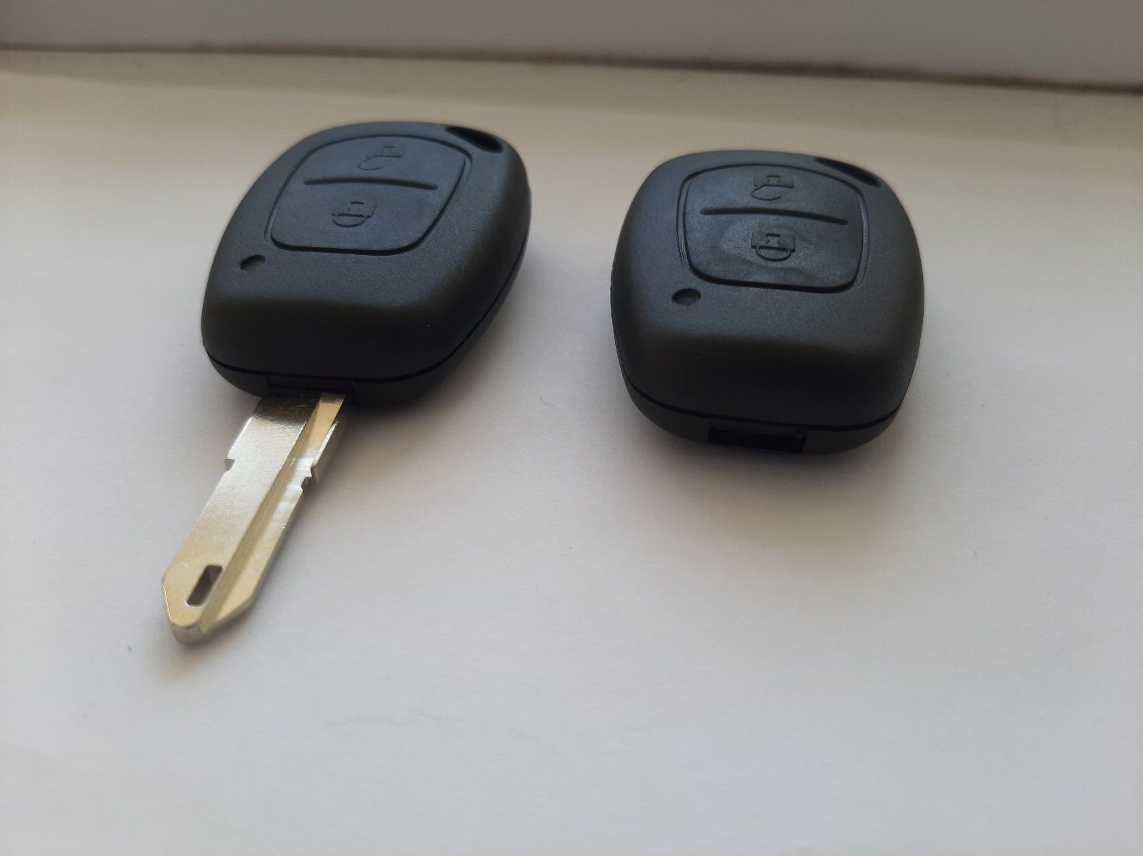 Корпус ключа Renault (рено) MASTER KANGOO TRAFIC VIVARO возможен опт