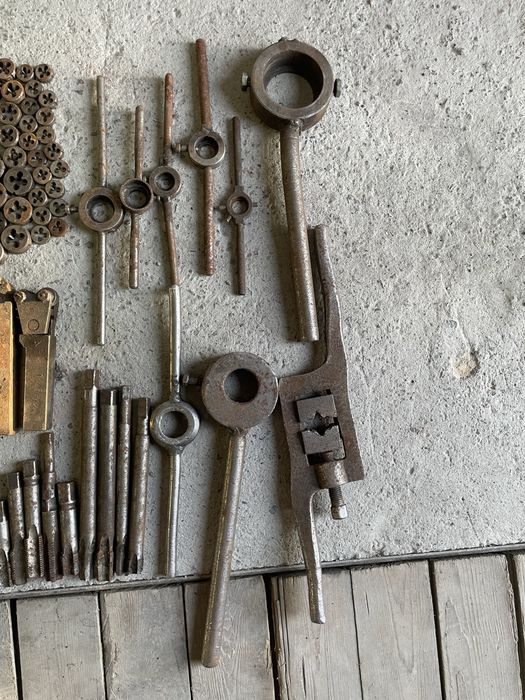 Токарні інструменти