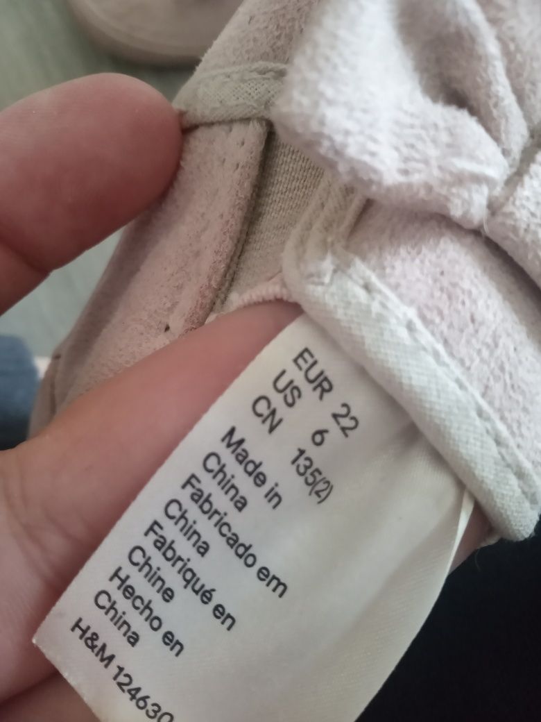 Kapcie, tenisówki, z kokardką h&m dziewczęce