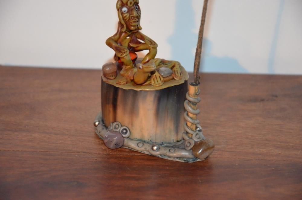 Suporte de Incenso em stick – Vertical - Artesanal – Bambu – Bruxo