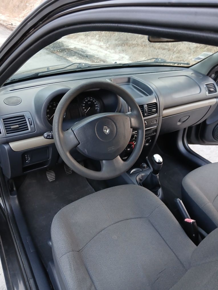 Renaul clio de 2006 1.5 dci estimado