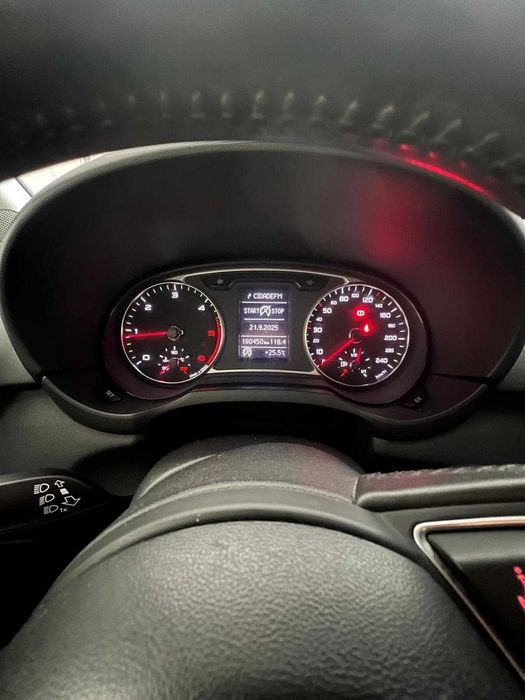 Audi A1 1.6 TDI (2011) – Nacional – 180.000 km