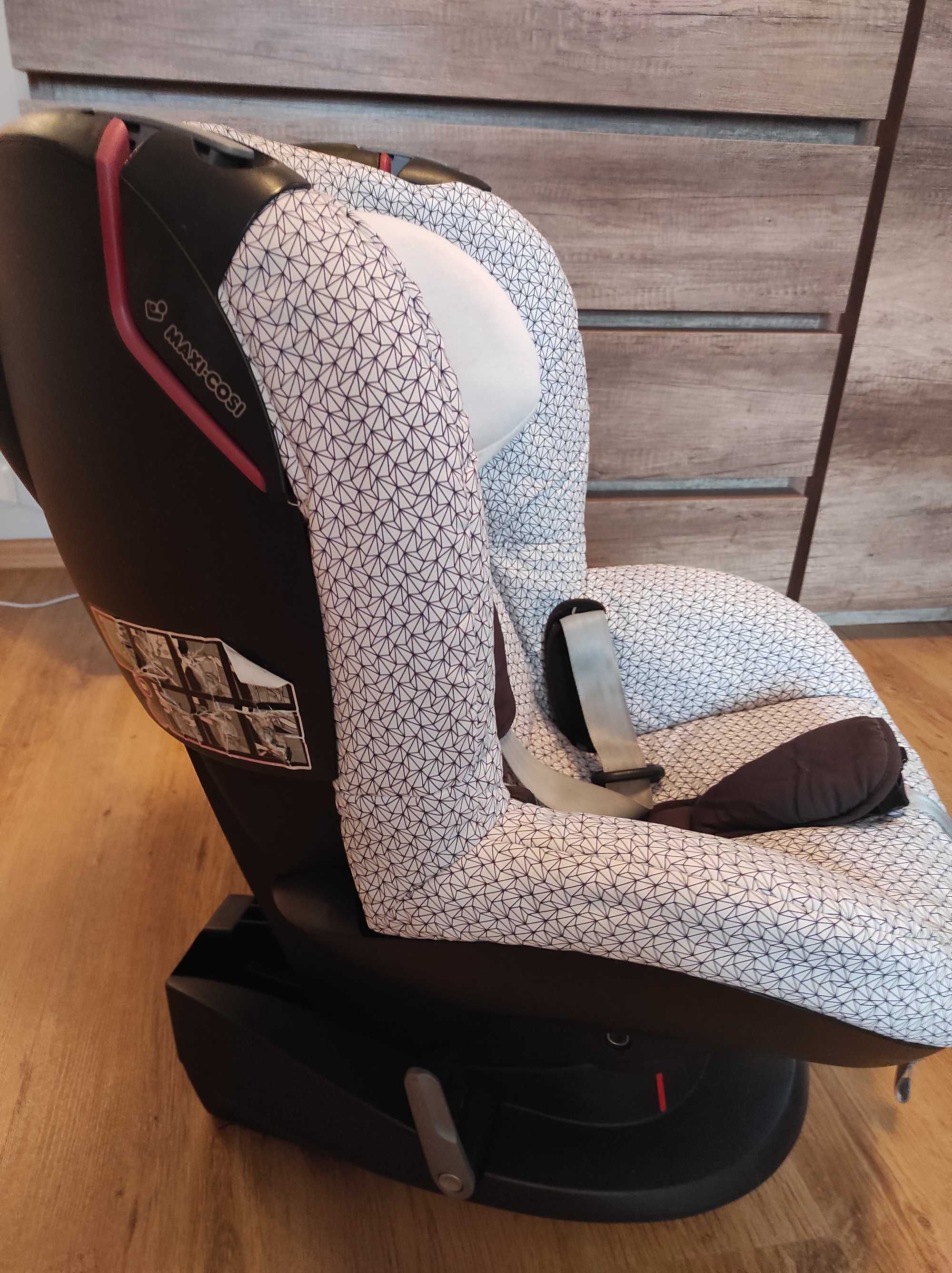 maxi-cosi TOBI  9-18 kg