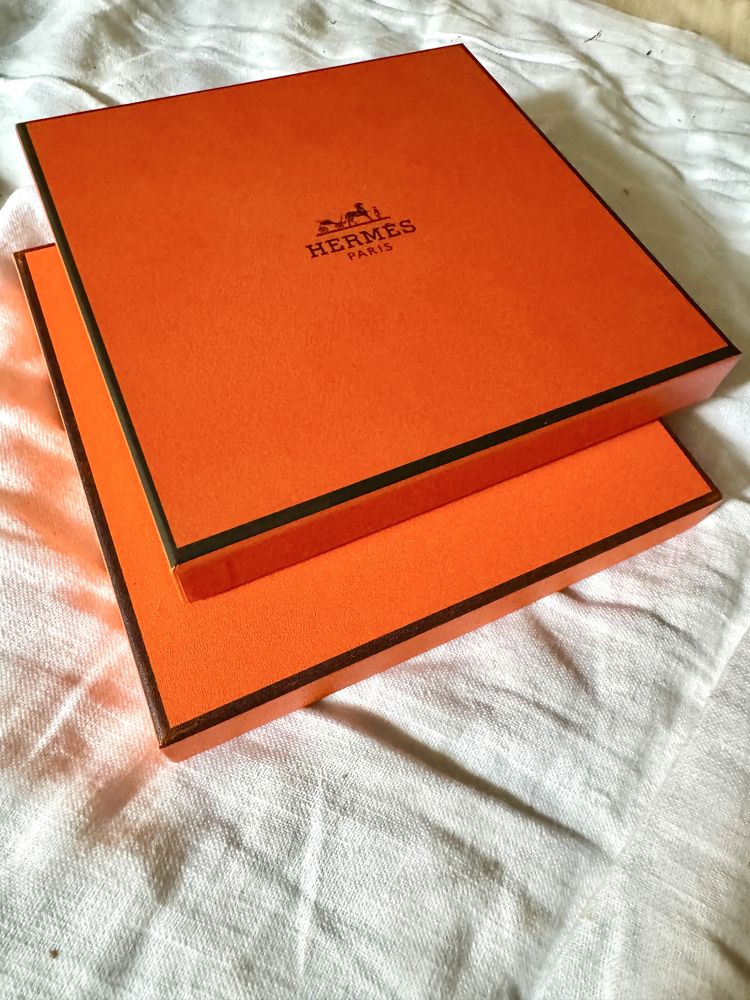 2 x nowe opakowania prezentowe / pudełka Hermes