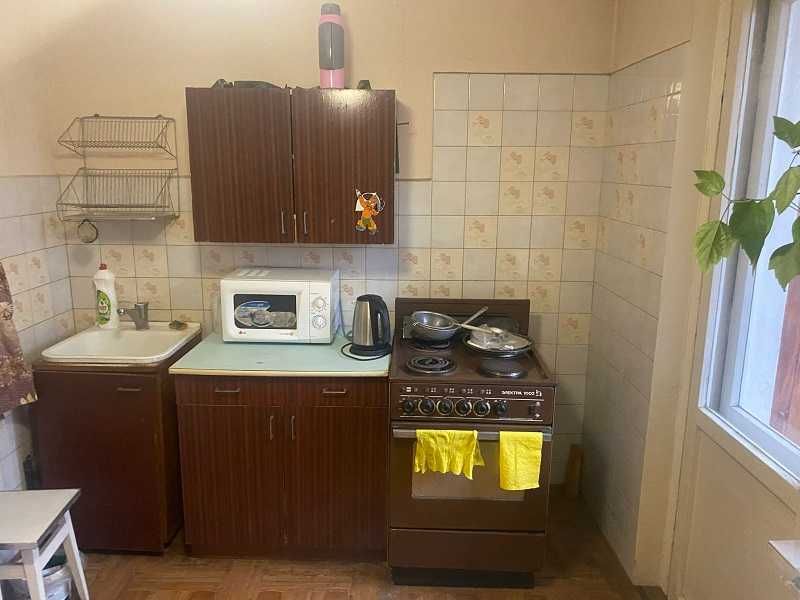 2к 56м. Т-4 серія початок Троєщини Бальзака 18 поруч парк та Флоренція