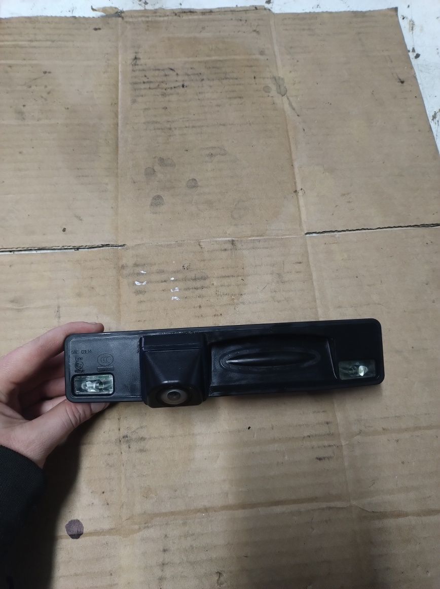 Klamka bagażnika z kamerą cofania Ford Focus MK2