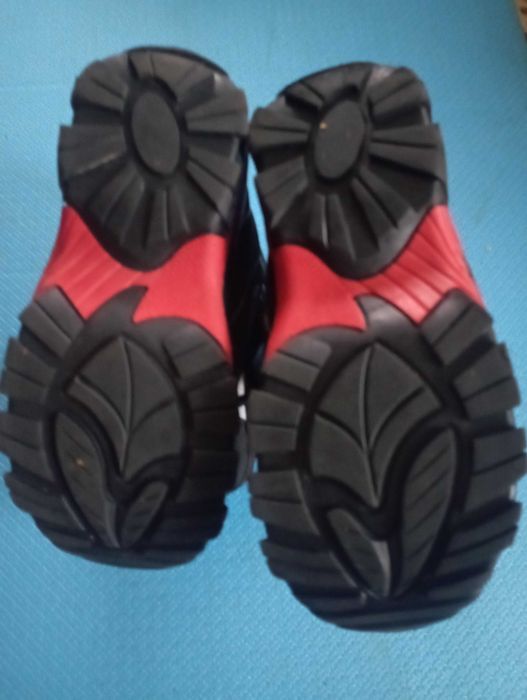 Ботінки для сноуборду р.36 - 38,5, гірськолижні р-р 35, 37, 38,5.