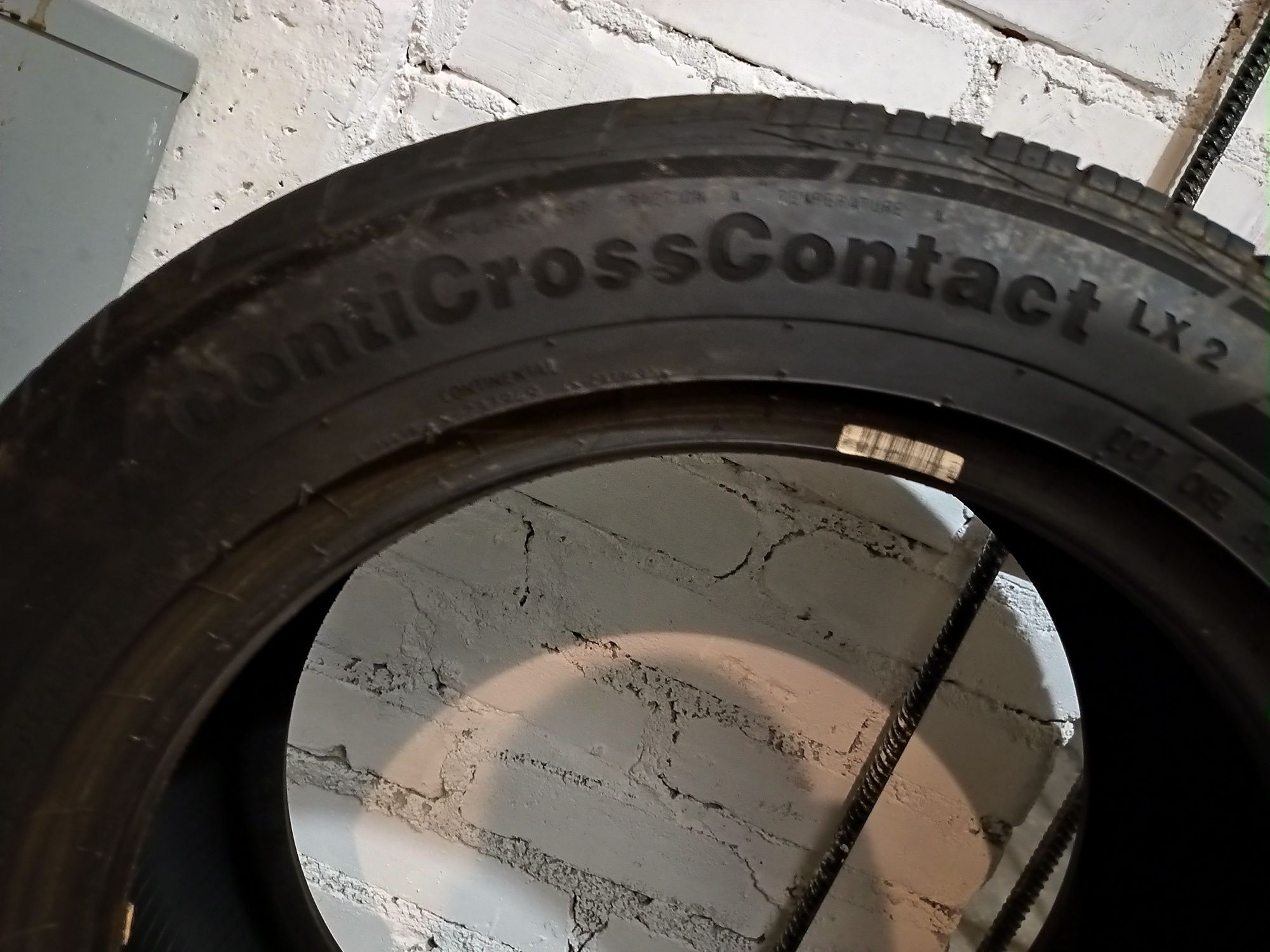 4x Continental conticrosscontact lx2 225/55 r18