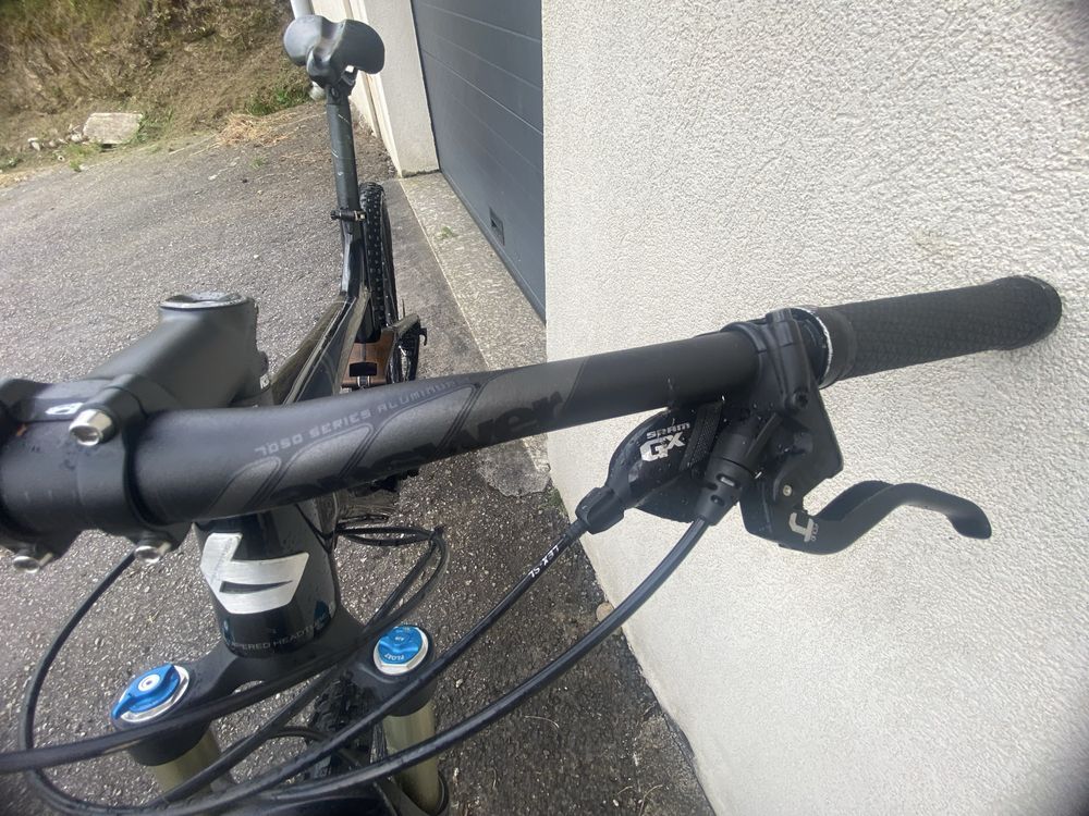 Bicicleta BTT Carbono