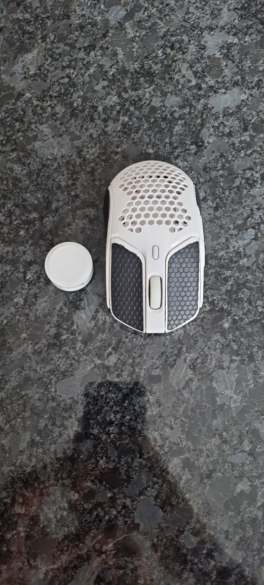 Bezprzewodowa mysz myszka Hyperx Pulsefire uszkodzona