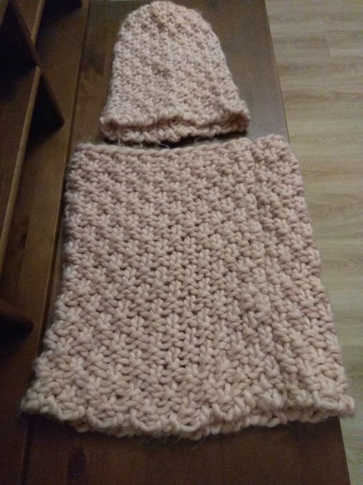 Reserved Komplet czapka i komin Jasny Róż