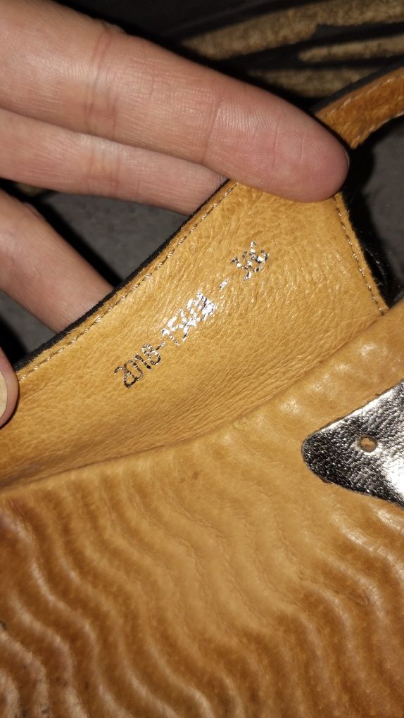 Buty na platformie czarne pomarańczowe