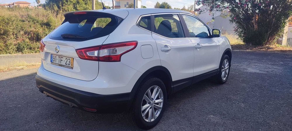 Nissan Qashqai DIG-T Acenta 2017 - COMO NOVO!
