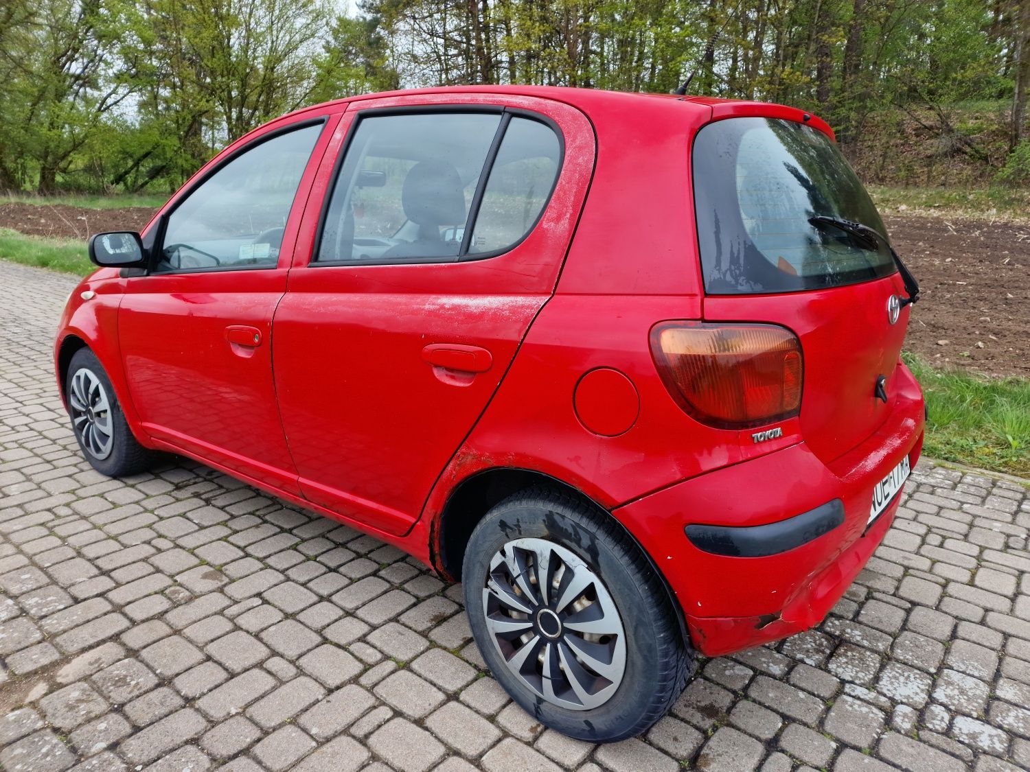 Toyota Yaris 1.3 87KM. Pięcio drzwiowy.