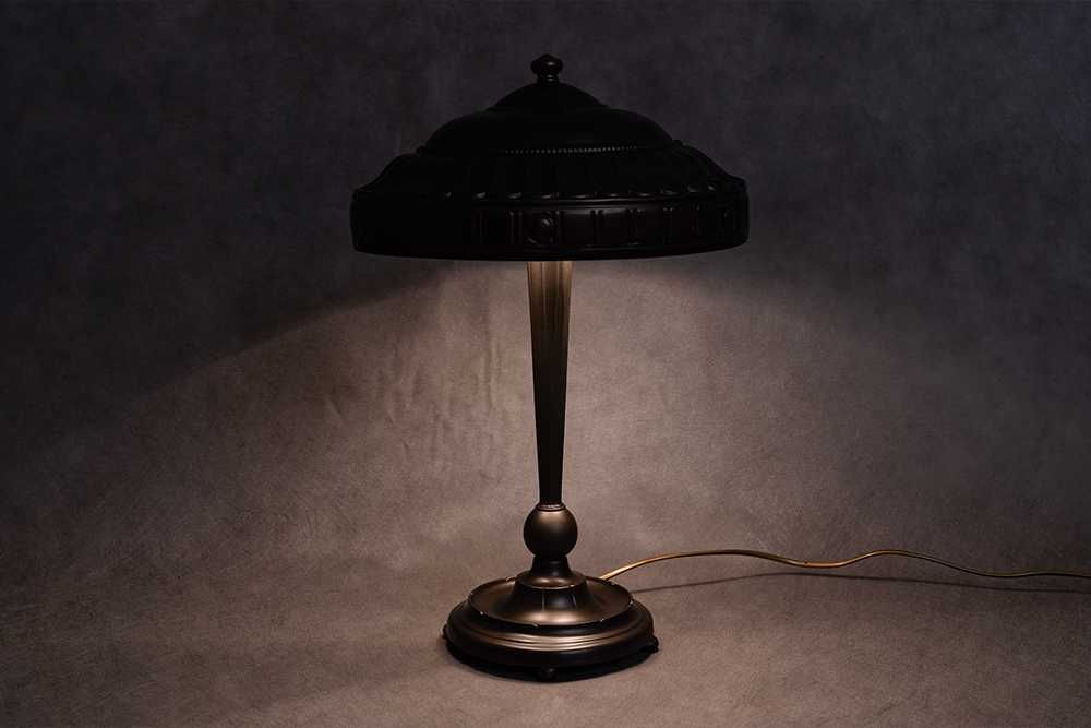 Klasyczna lampa biurkowa z mosiądzu – Art Deco, I poł. XX w.