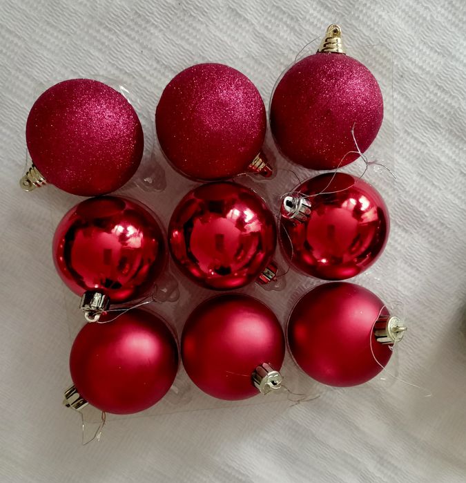 Bombki i inne dekoracje świąteczne