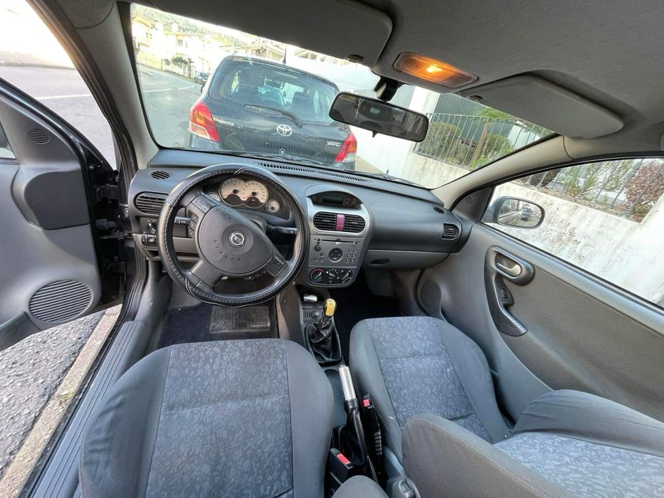 Opel corsa 1.2 gasolina impecavel