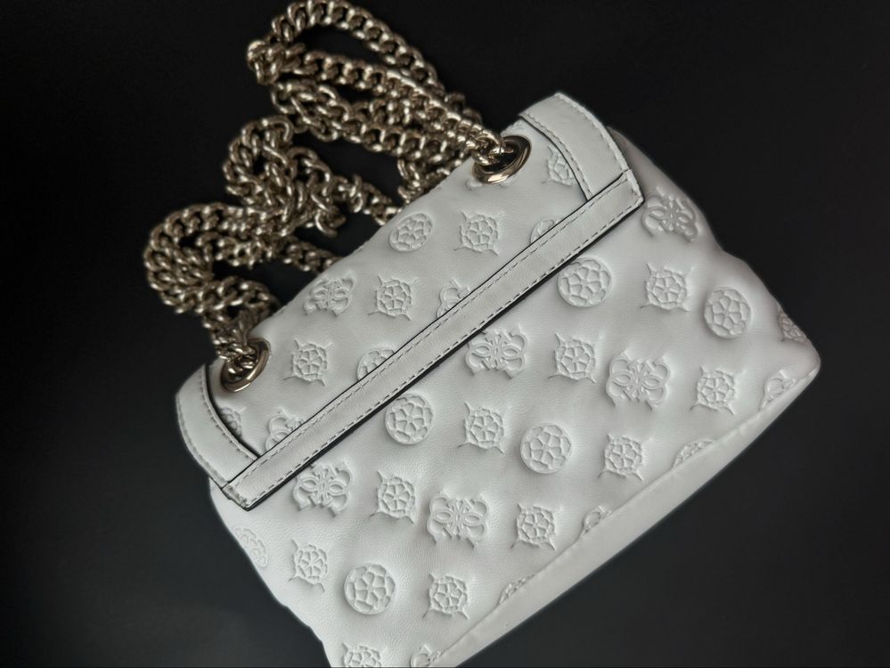 Сумка жіноча біла guess