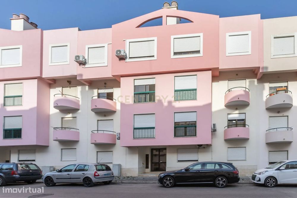 Apartamento de 3 assoalhadas na Quinta da Flamância