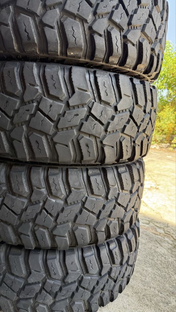 Pneus Cooper Discoverer STT Pro 33/12.50R15