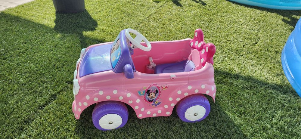 Carro da Minnie a Bateria