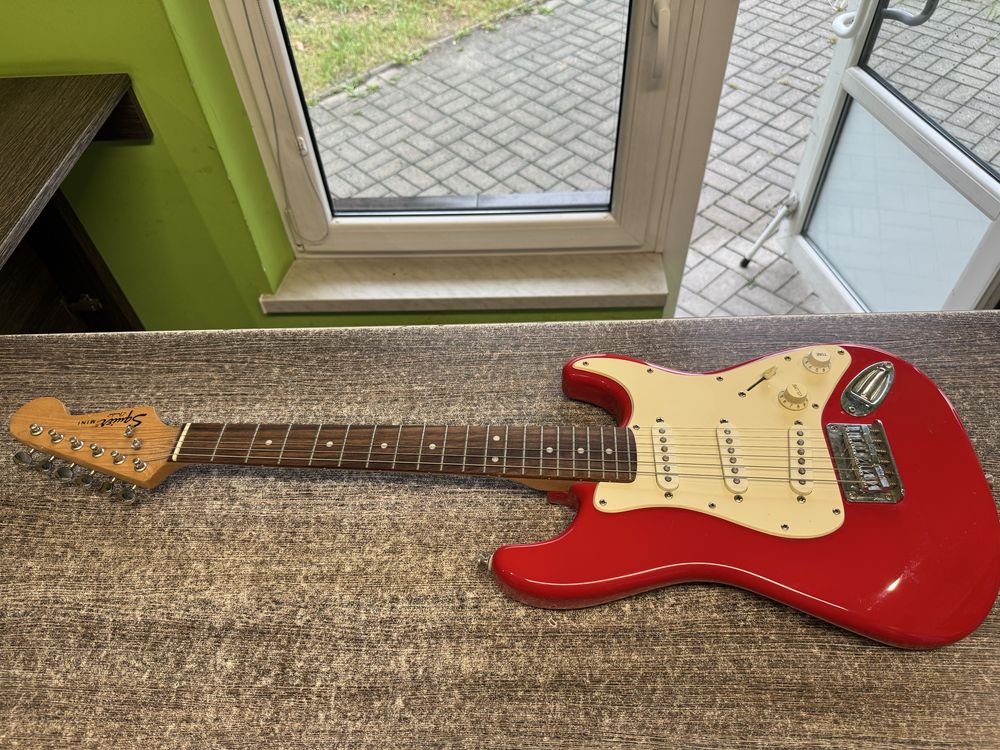 Gitara elektryczna Squier Mini by fender