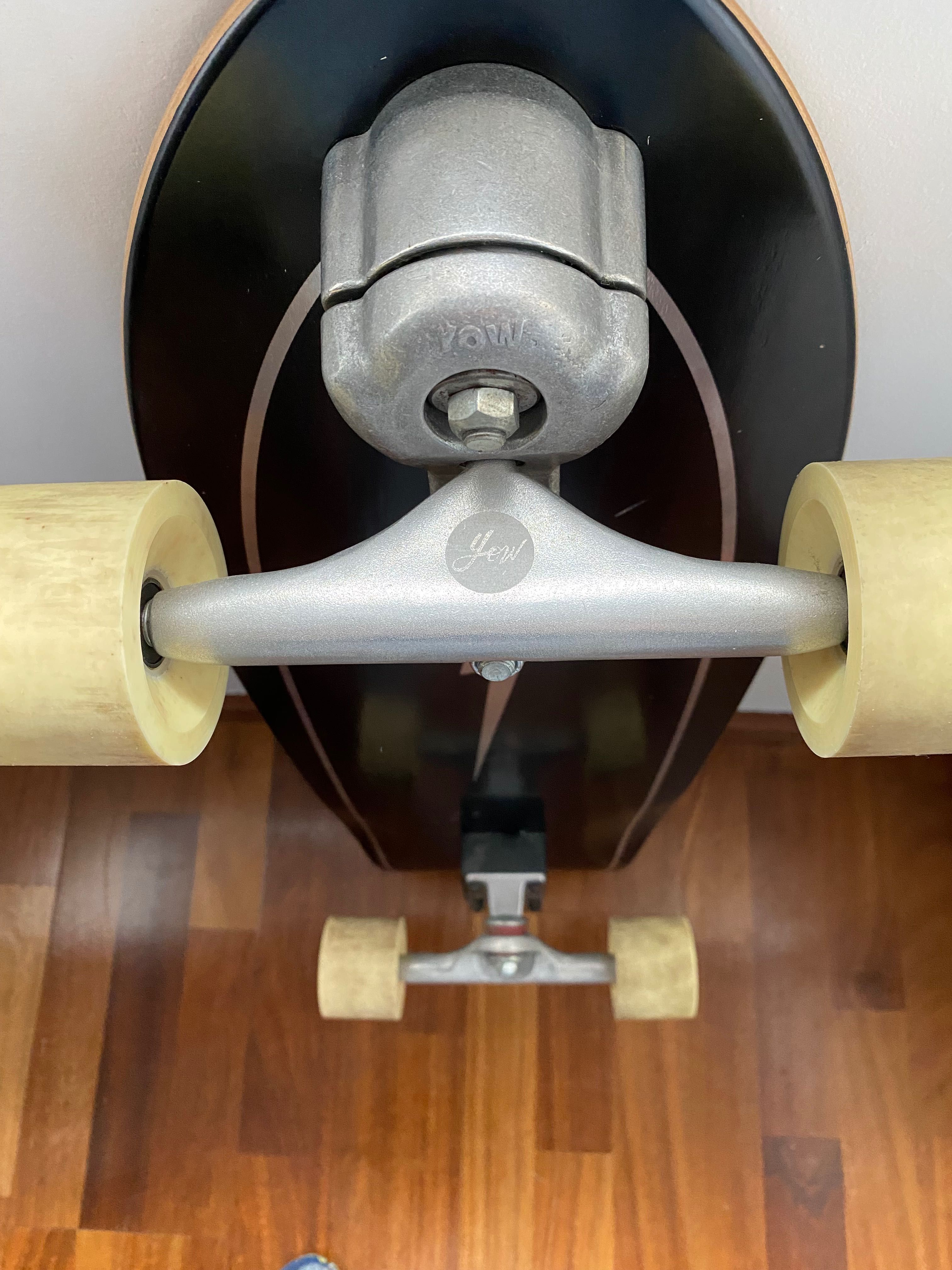 Surf Skate YOW - 32