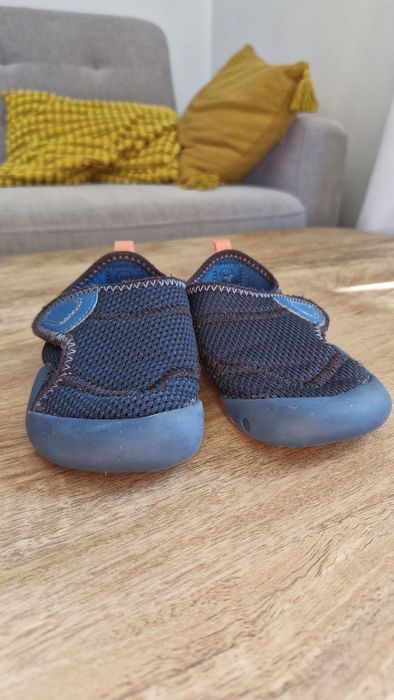 Decathlon kapcie przedszkole rozmiar 24