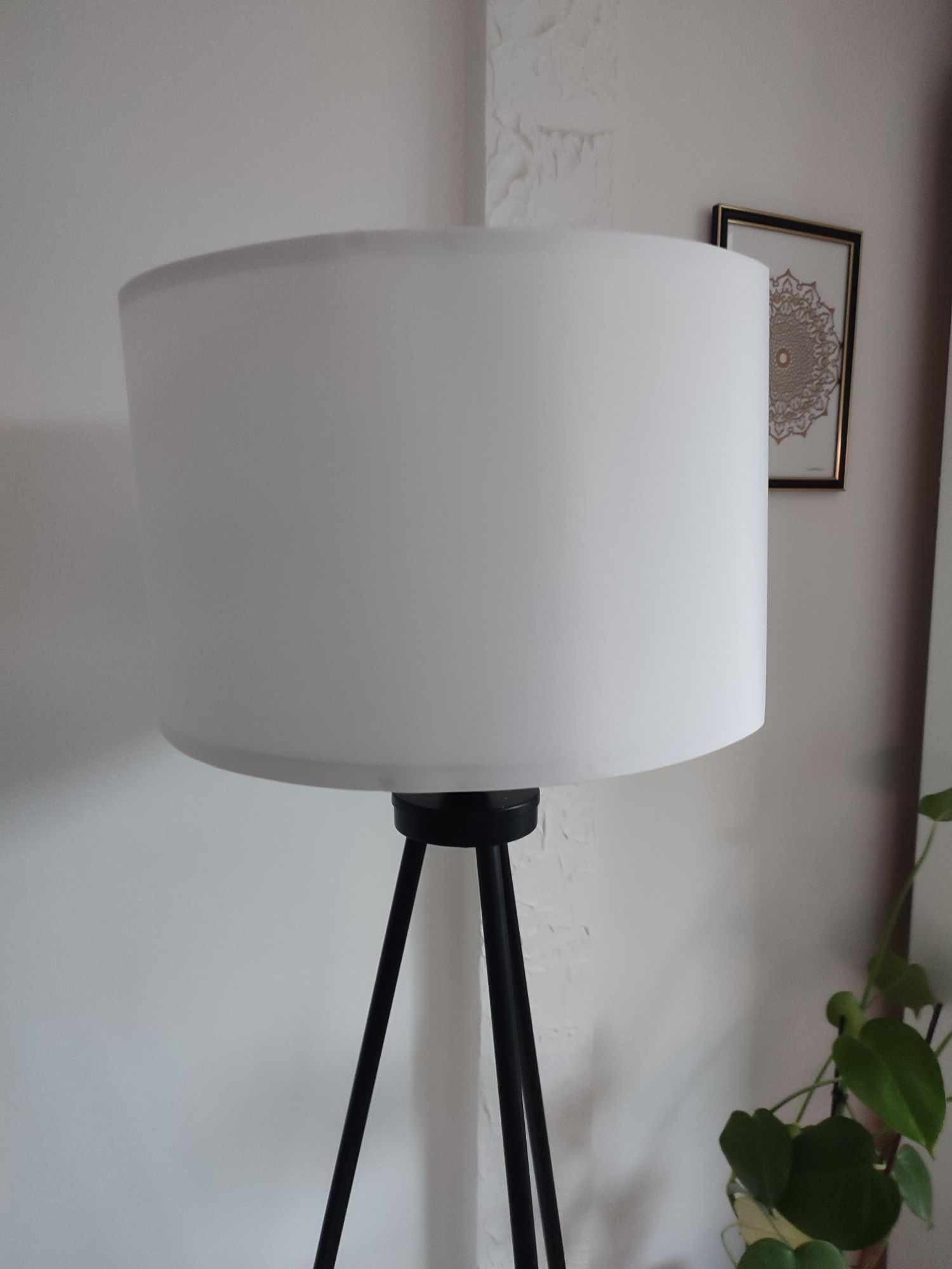 Klosz do lampy stojącej biały