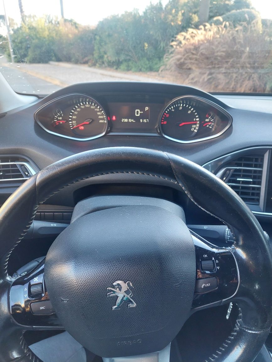 Peugeot 308 1.6 e hdi 120cvs automática