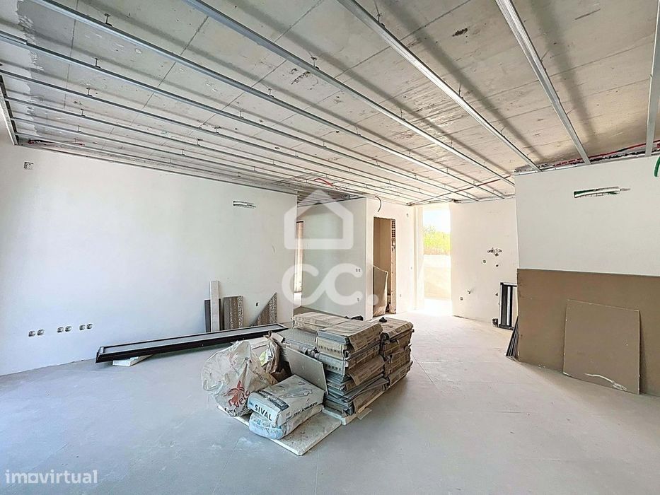 Apartamento T2 com piscina, Nazaré