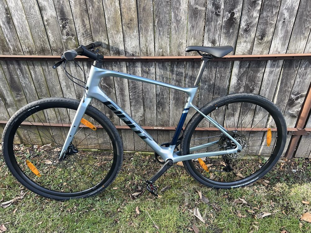 Rower Giant karbon gravel fastroad 2