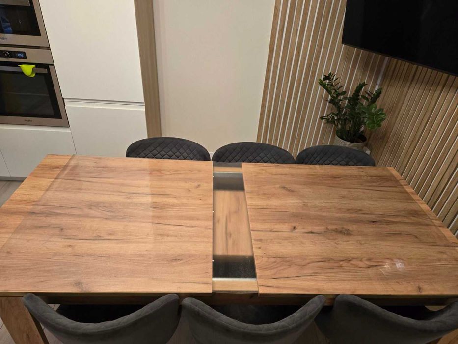 Стіл обідній LINTRUP 90x190/280см + 8 стільців  Б/В (в хорошому стані)