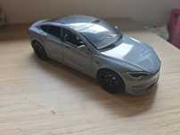 Miniatura Tesla Model S
