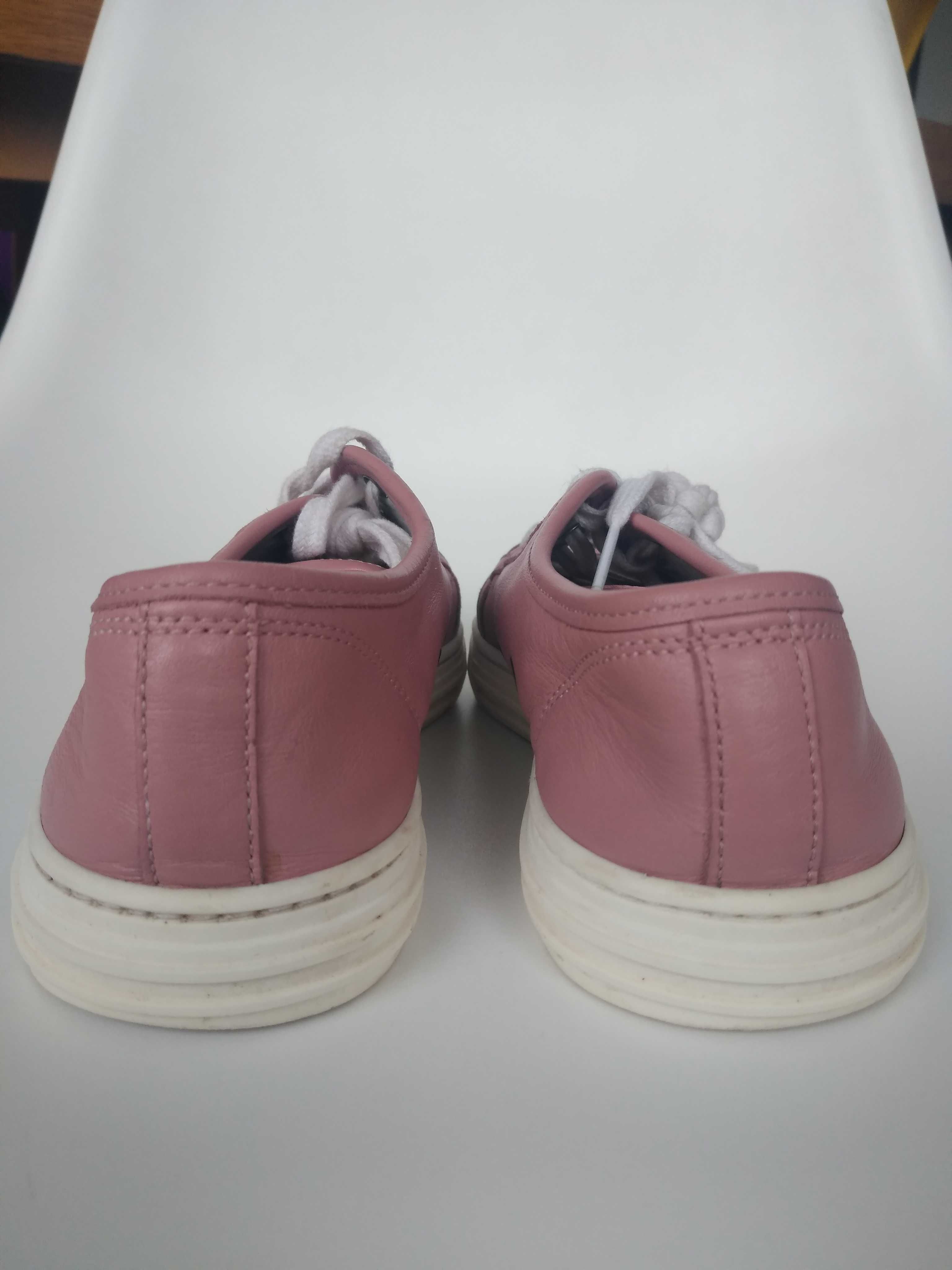Sneakersy Gucci buty skórzane 37