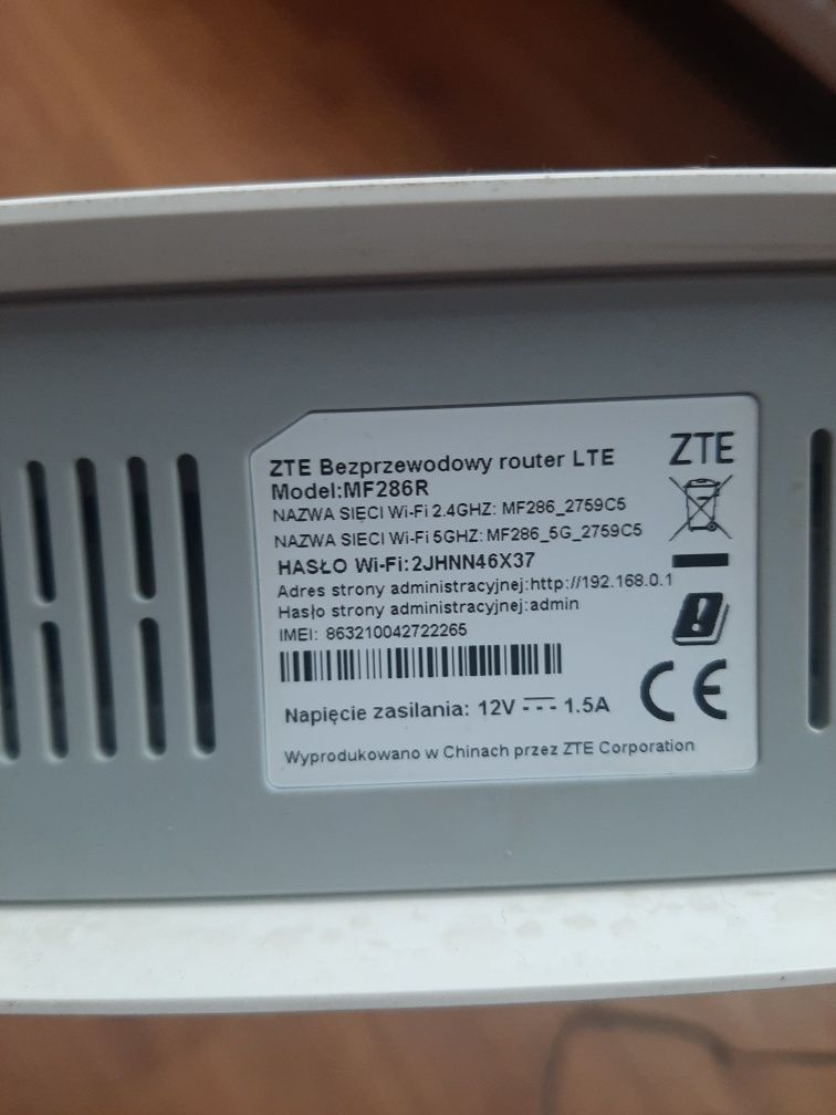 Router ZTE MF286R