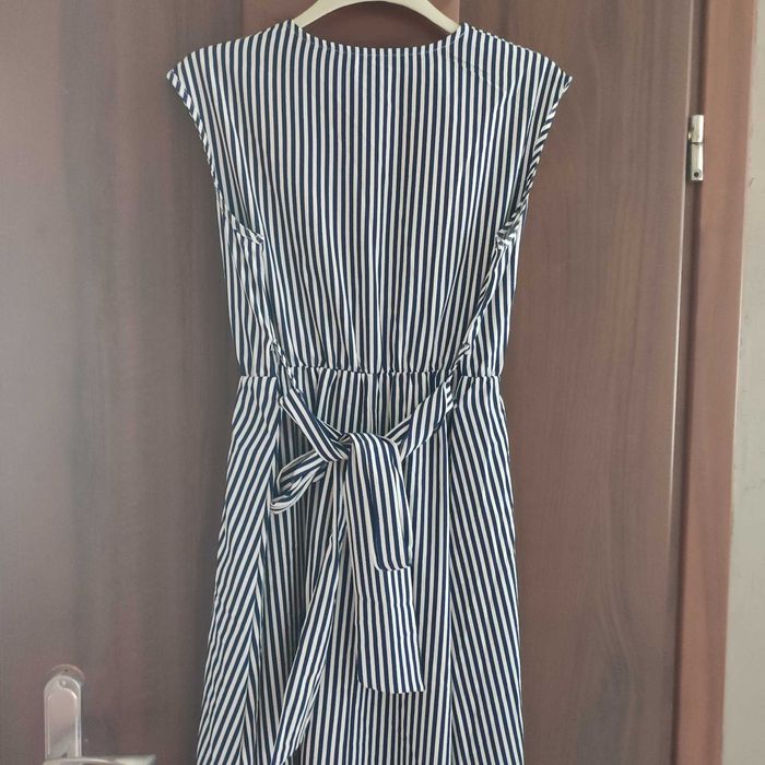 Sukienka w paski, M zwiewna