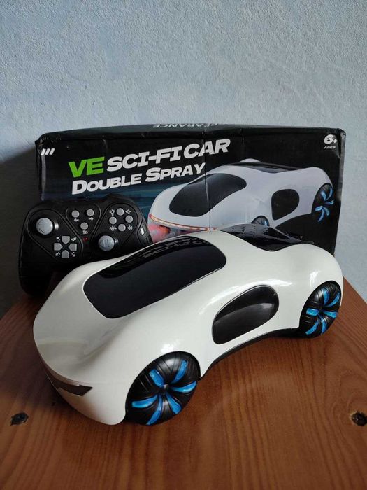 Радіокерована трюкова дрифт машина є світло звук та виприскування пари