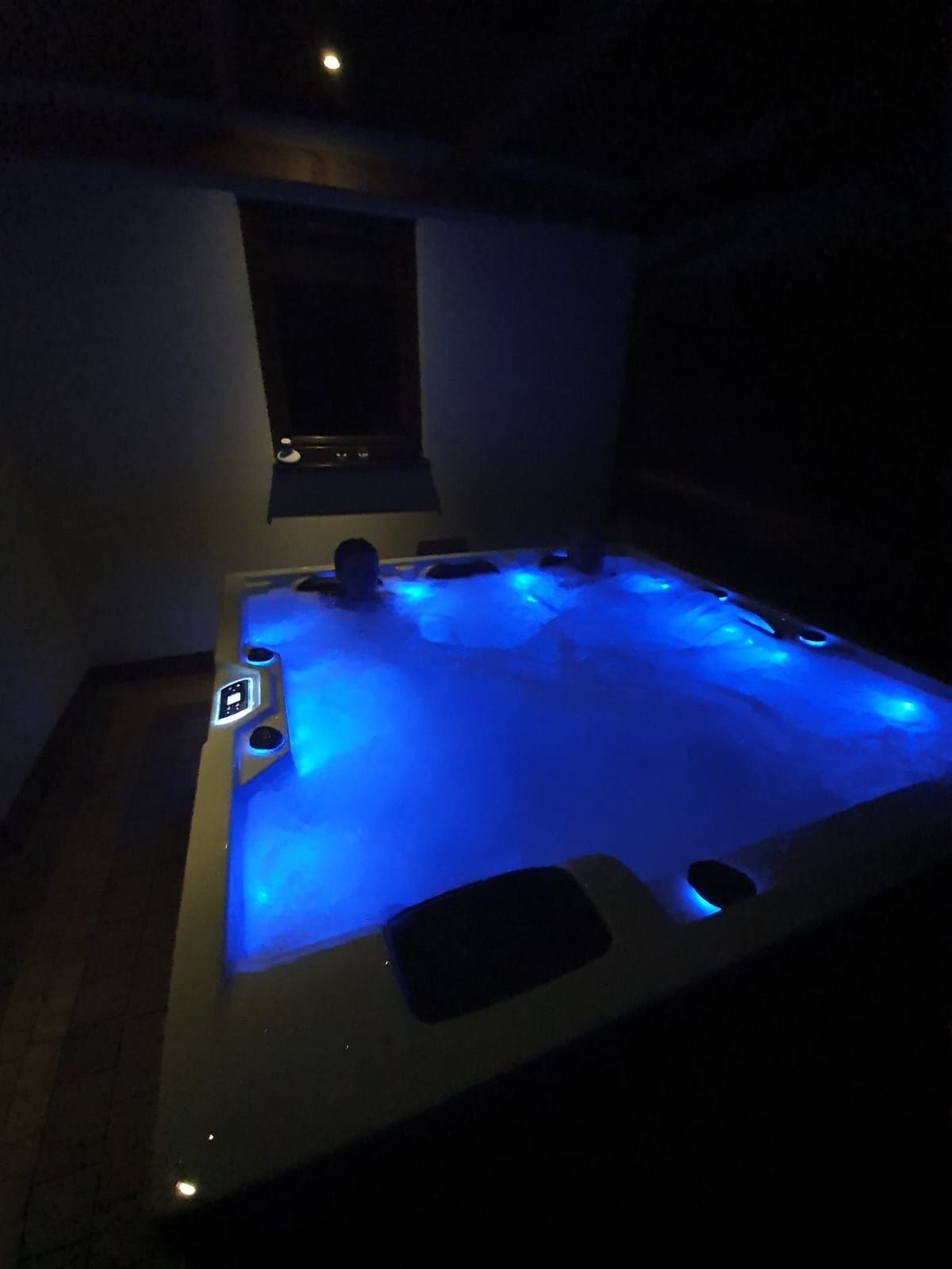 Jacuzzi IN-402 Extreme AWT 200/200