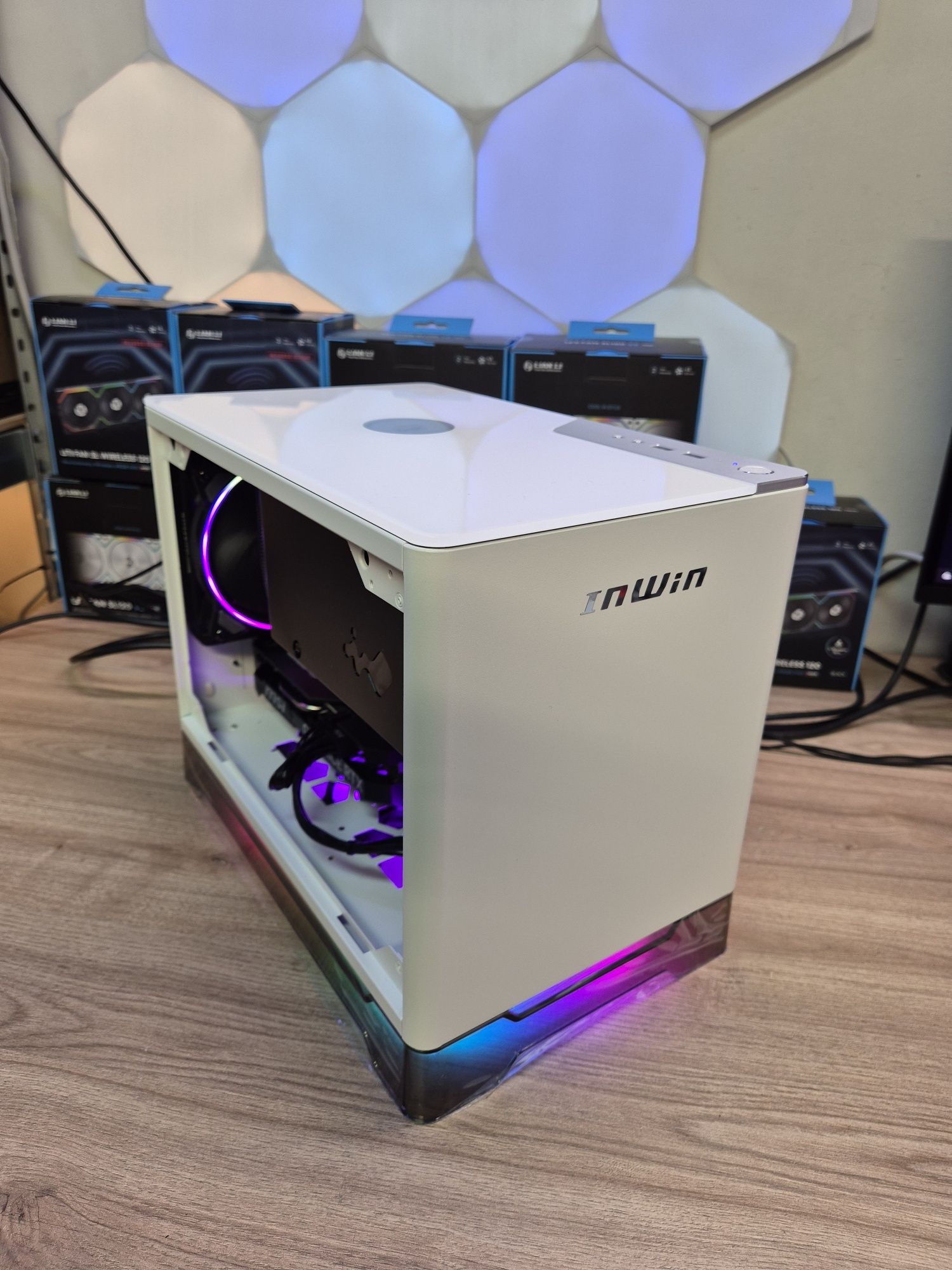 Mini Gaming i5 32GB DDR5 RTX 4060Ti 1,5 TB Win 11 Pro Indukcja WiFi