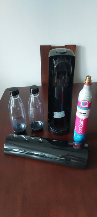 Saturator SODASTREAM Czarny + 3 butelki + nabój