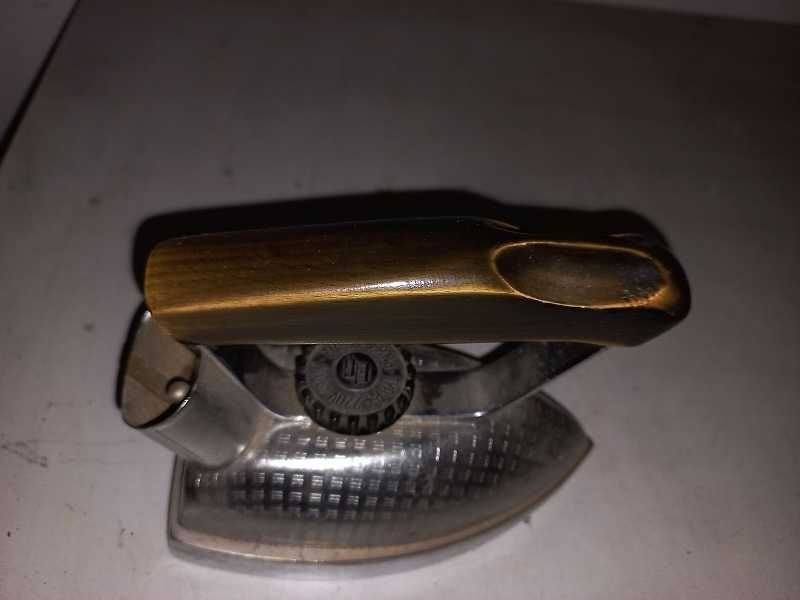 Żelazko turystyczne