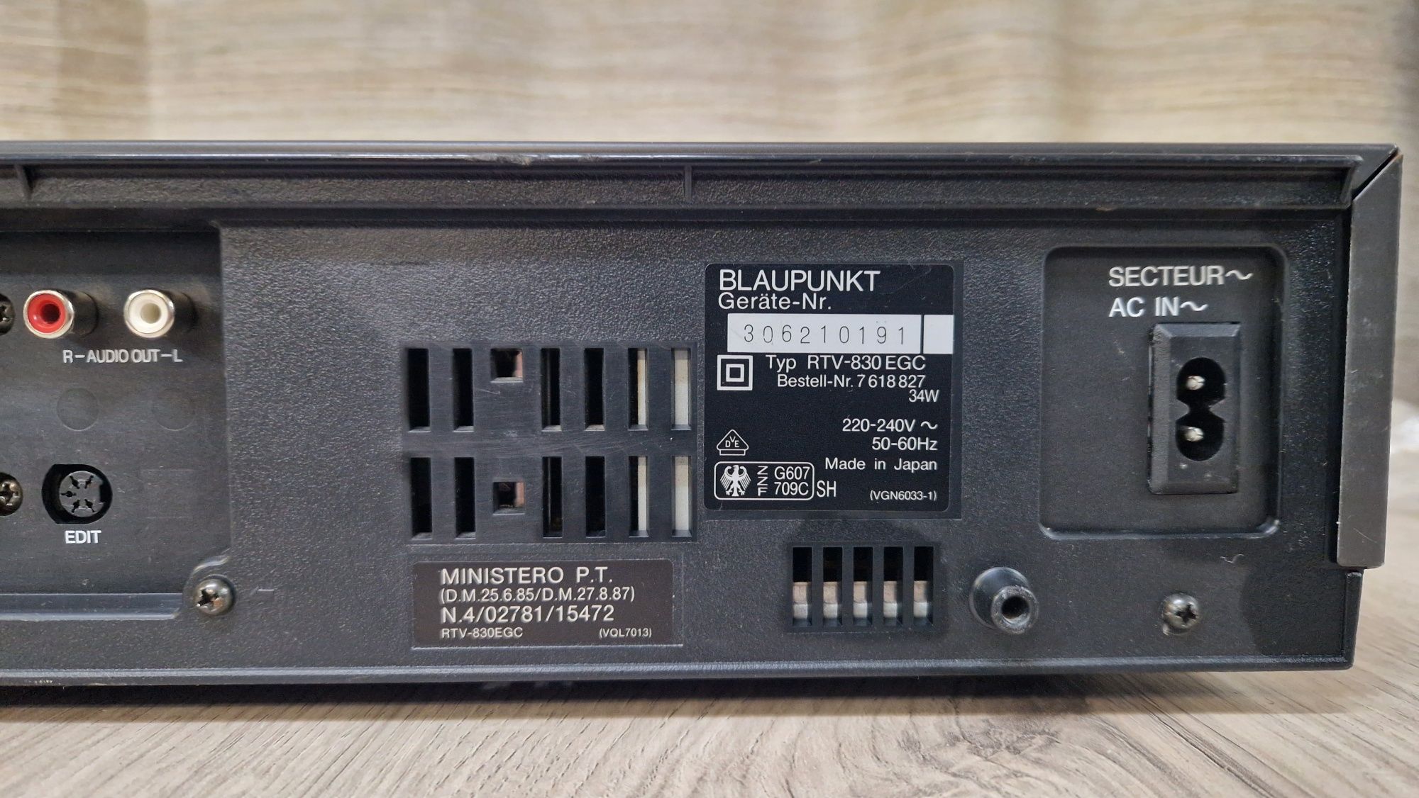Відеомагнітофон Blaupunkt  RTV-830 EGC