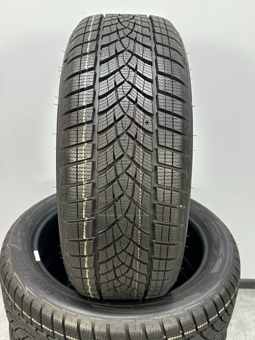 Нові зимові шини GoodYear Ultragrip Perfomance+ 215/50 R19 93T +
