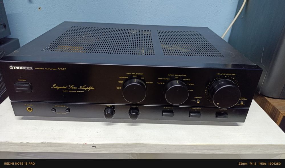 Poteżny Wzmacniacz Pioneer A447,  550 watt, klasyk