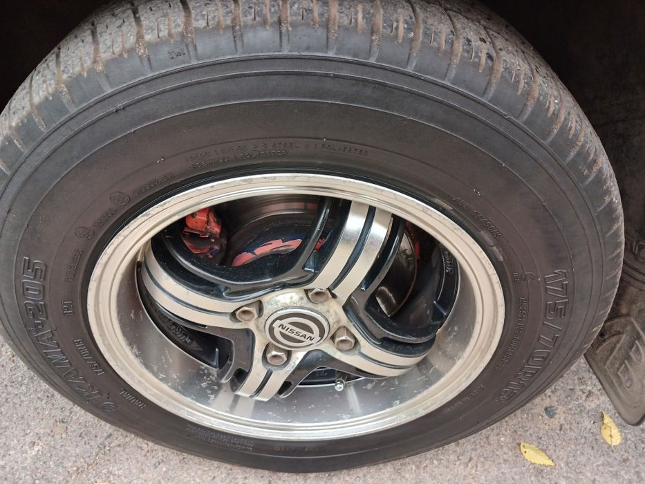 Продам Nissan Sunny 1,6 бензин