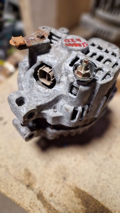 Alternator Honda Stream 2.0 benzyna K20